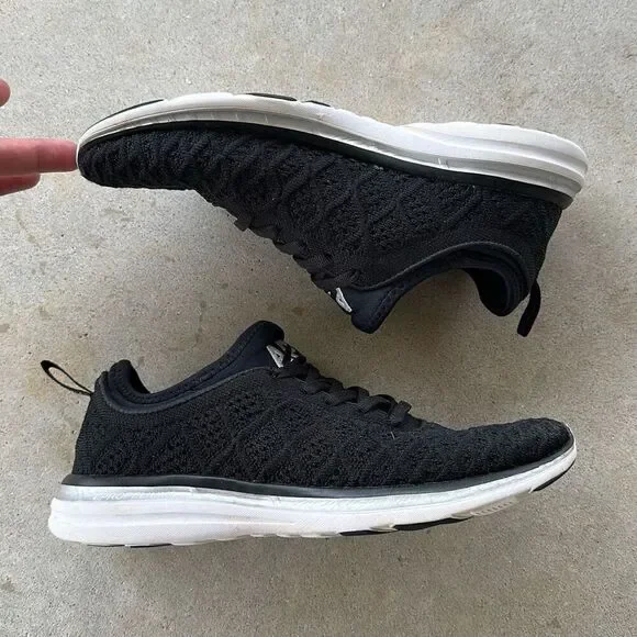 APL Women's TechLoom Phantom Propelium Sneakers Black Women’s Size 7 - Picture 11 of 12